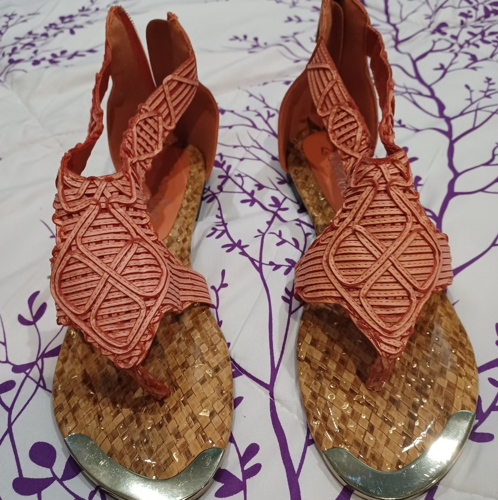 New in box gorgeous 2 Lips Too orange sandals